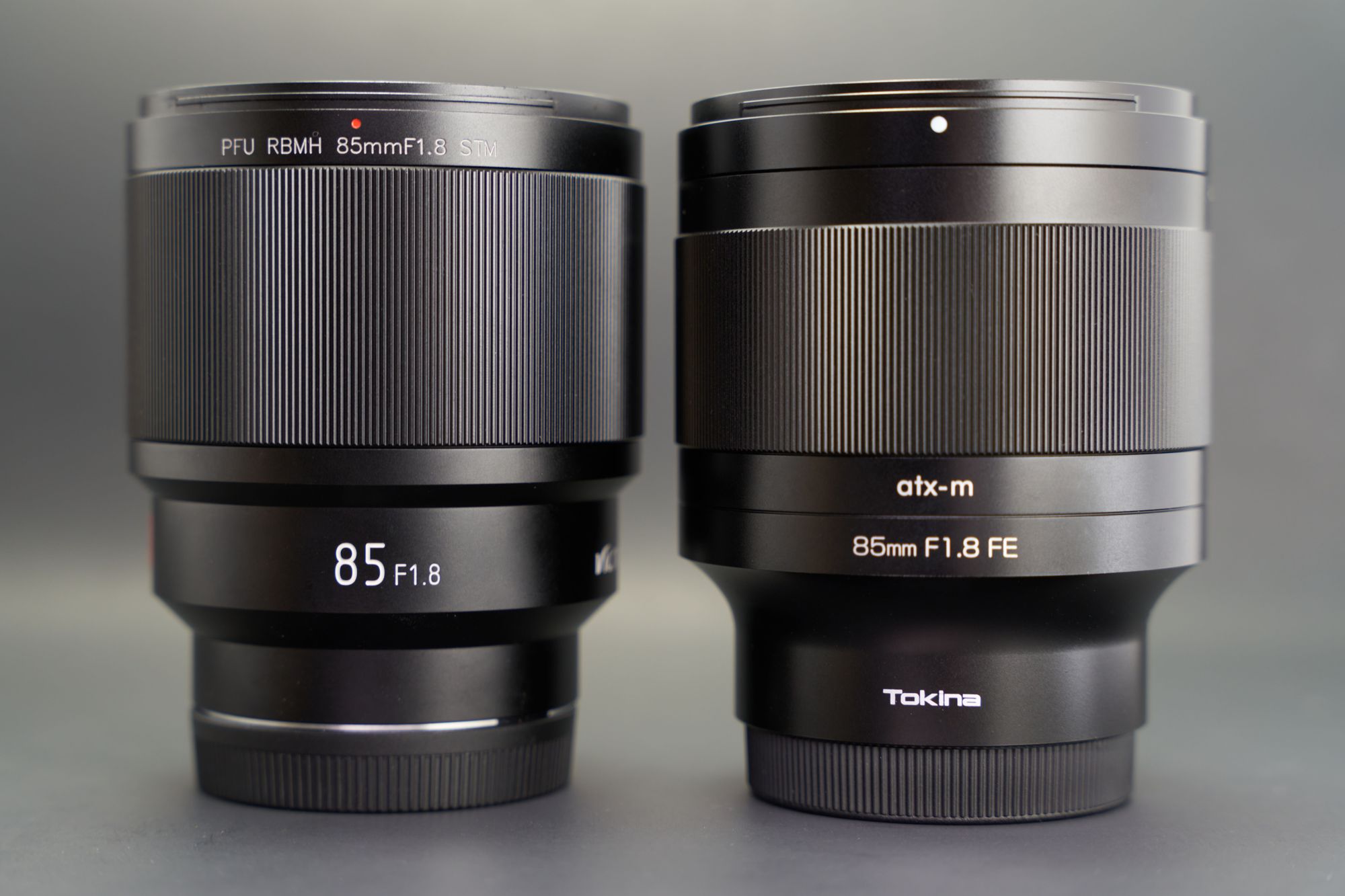 A side by side image of the Viltrox 85mm f1.8 STM (left) and Tokina ATX-M 85mm f1.8 (right)